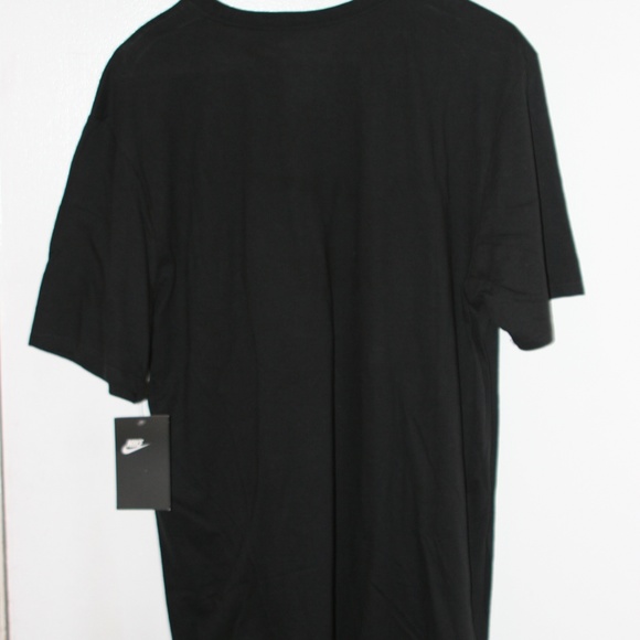 Nike Swoosh Boston T-Shirt - Picture 4 of 5